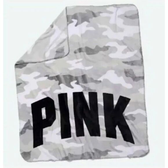 Victoria’s Secret Pink Cozy Soft Plush Blanket 50”x60”white gray Camo logo - Picture 2 of 3